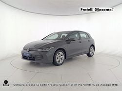 Dolphin grey metallizzato Usata 2025 VW Golf Life Tre volumi | 26.400 € (Ottimo prezzo)