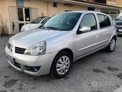 Grigio Usata 2007 Renault Clio II Due volumi | 2300 € (Super prezzo)