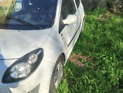 Bianco Usata 2011 Renault Twingo Due volumi | 950 €