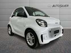 Bianco / pastello Usata 2022 Smart ForTwo Electric Drive Pure Due volumi | 12.000 € (Ottimo prezzo)