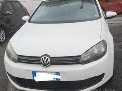 Bianco Usata 2011 VW Golf VI Tre volumi | 7999 € (Molto cara)