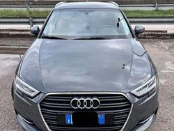 Grigio Usata 2017 Audi A3 Sportback g-tron Design Due volumi | 14.500 € (Buon prezzo)