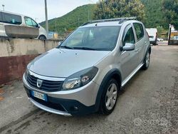 Grigio Usata 2011 Dacia Sandero Stepway Due volumi | 3900 € (Ottimo prezzo)