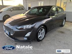 Gray Usata 2020 Ford Focus Business Edition Tre volumi | 9999 € (Buon prezzo)