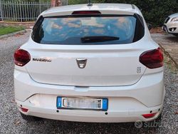 Bianco Usata 2022 Dacia Sandero Due volumi | 9900 € (Super prezzo)