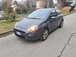 Grigio Usata 2013 Fiat Punto Lounge Tre volumi | 3800 € (Buon prezzo)