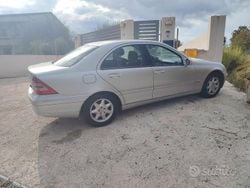 Usata 2001 Mercedes C200 Tre volumi | 1500 € (Ottimo prezzo)