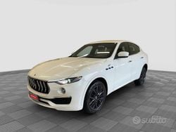 Colore bianco Usata 2022 Maserati Levante GT SUV | 42.900 € (Super prezzo)