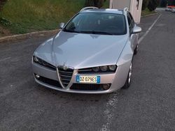 Grigio Usata 2009 Alfa Romeo 159 Progression Station wagon | 3300 € (Buon prezzo)