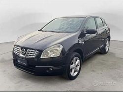 Usata 2009 Nissan Qashqai SUV | 3200 € (Cara)