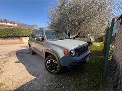 Grigio Usata 2014 Jeep Renegade Trailhawk SUV | 10.500 € (Buon prezzo)
