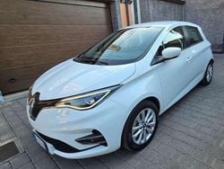 Bianco Usata 2021 Renault Zoe Business Due volumi | 15.000 € (Molto cara)