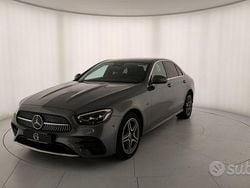 Grigio Usata 2020 Mercedes 300 Tre volumi | 33.900 €
