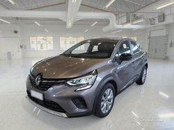 Grigio Usata 2021 Renault Captur Business SUV | 15.250 € (Buon prezzo)