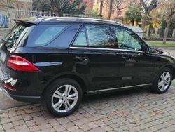 Nero Usata 2014 Mercedes ML250 Premium SUV | 18.000 € (Buon prezzo)
