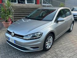 Grigio Usata 2019 VW Golf VII Sport Tre volumi | 15.490 € (Buon prezzo)