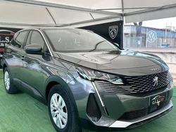 Grigio Usata 2021 Peugeot 3008 Active Tre volumi | 16.900 € (Ottimo prezzo)