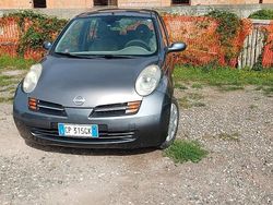 Grigio Usata 2004 Nissan Micra Due volumi | 1700 € (Buon prezzo)