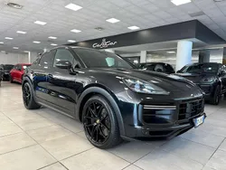 Nero Usata 2023 Porsche Cayenne Turbo GT SUV | 146.000 €