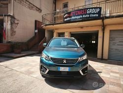 Blu Usata 2018 Peugeot 5008 Business-Line Monovolume | 15.400 € (Buon prezzo)