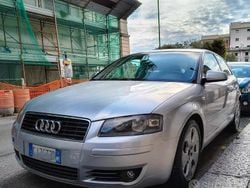 Grigio Usata 2004 Audi A3 Attraction Tre volumi | 3399 € (Buon prezzo)