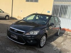 Nero Usata 2008 Ford Focus Tre volumi | 1950 € (Buon prezzo)