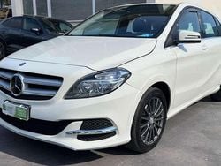 Bianco Usata 2016 Mercedes B Electric Drive Monovolume | 10.500 €
