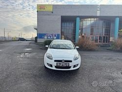Bianco Usata 2014 Fiat Bravo Easy Due volumi | 4550 € (Buon prezzo)