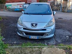 Grigio Usata 2006 Peugeot 207 Tre volumi | 1500 € (Ottimo prezzo)