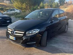 Nero Usata 2017 Mercedes B180 Business Monovolume | 13.000 € (Buon prezzo)