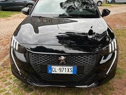 Nero Usata 2023 Peugeot 208 GT Due volumi | 21.990 € (Molto cara)