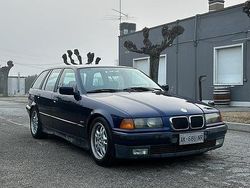 Usata 1996 BMW 325 Station wagon | 6000 €