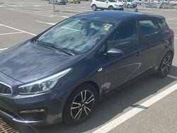 Grigio Usata 2016 Kia Ceed GT GT-Line Tre volumi | 6500 € (Buon prezzo)