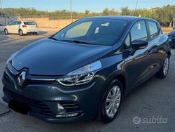 Grigio Usata 2020 Renault Clio V Tre volumi | 9990 € (Buon prezzo)