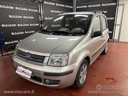 Argento Usata 2006 Fiat Panda Emotion Tre volumi | 4990 € (Buon prezzo)