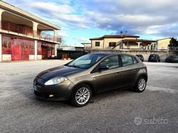 Marrone Usata 2009 Fiat Bravo Emotion Due volumi | 1490 € (Buon prezzo)