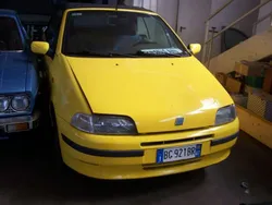 Giallo Usata 2000 Fiat Punto Cabriolet Cabrio | 4900 € (Buon prezzo)