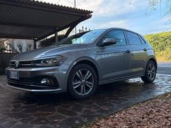 Grigio Usata 2021 VW Polo R-line Tre volumi | 13.200 € (Ottimo prezzo)