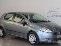 Grigio Usata 2009 Fiat Grande Punto Dynamic Due volumi | 2700 € (Buon prezzo)