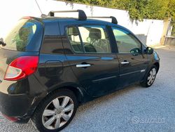 Usata 2009 Renault Clio II Tre volumi | 2400 € (Ottimo prezzo)