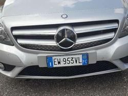 Argento Usata 2014 Mercedes 180 Tre volumi | 9500 € (Super prezzo)