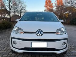 Usata 2018 VW up! Highline Due volumi | 7500 € (Cara)