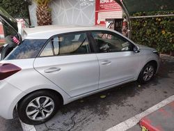 Grigio Usata 2019 Hyundai i20 Blackline Due volumi | 10.500 € (Buon prezzo)