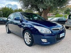 Blu Usata 2008 Hyundai i30 Tre volumi | 4490 € (Buon prezzo)