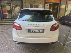 Usata 2014 Porsche Cayenne Platinum Edition SUV | 20.000 €