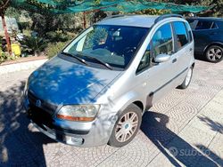 Usata 2004 Fiat Idea Monovolume | 1300 € (Buon prezzo)