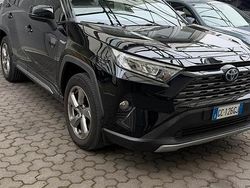 Nero Usata 2020 Toyota RAV4 Hybrid Business Edition SUV | 25.900 €