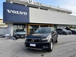 Nero Usata 2021 Volvo XC40 Momentum SUV | 23.500 € (Buon prezzo)