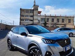 Usata 2022 Peugeot 2008 SUV | 20.500 € (Molto cara)