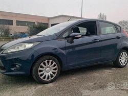 Blu Usata 2010 Ford Fiesta Titanium Tre volumi | 3000 € (Buon prezzo)